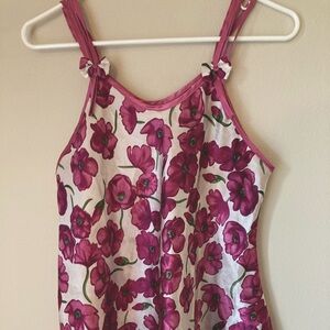 Vintage floral slip top with cute details. Size Large.